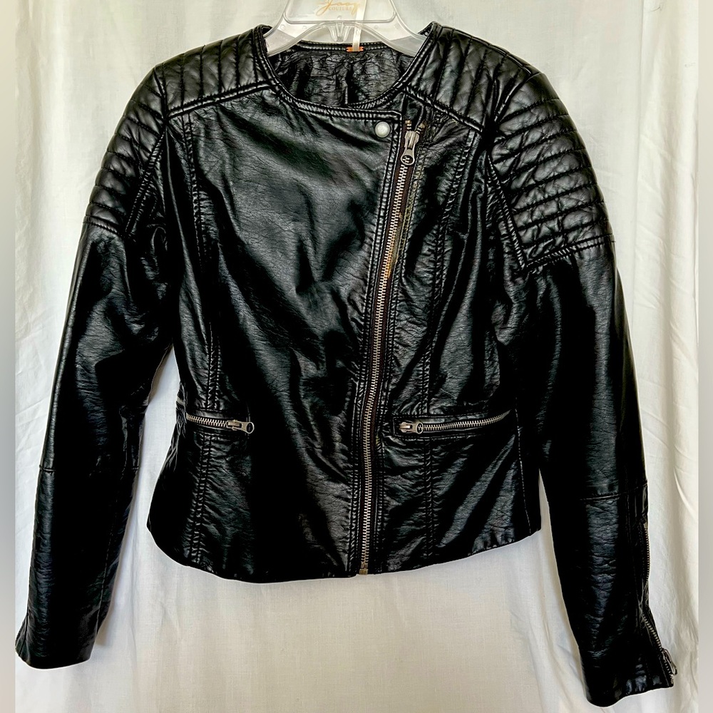 Free people faux blk leather jacket, size 4